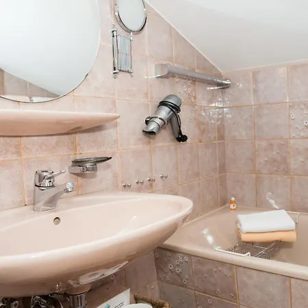 Gaestehaus Anja Διαμέρισμα Όμπερσντορφ